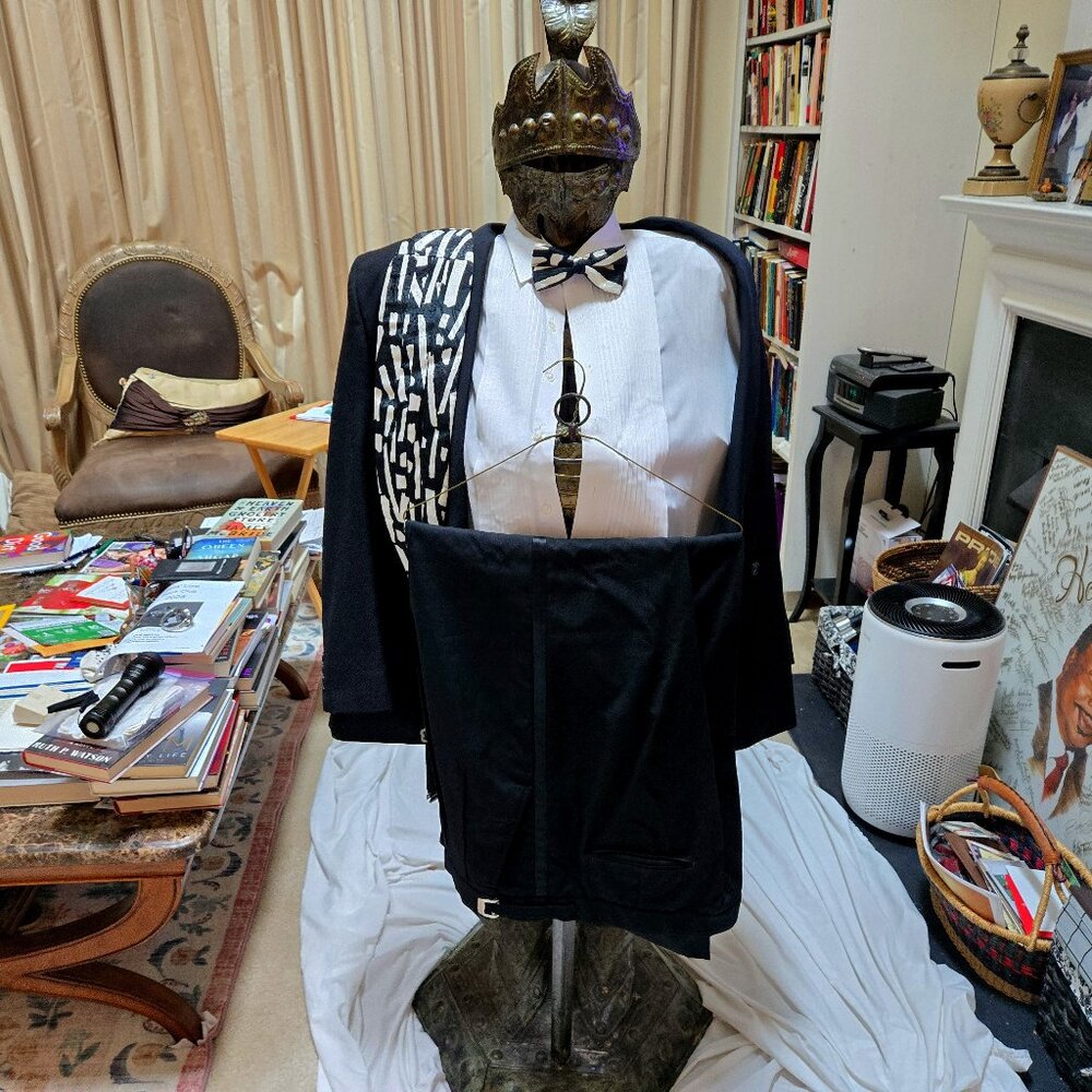 Complete Men's Tuxedo Formalwear Set – Dior, Charon, Custom – Bow Ties, Shirt, P